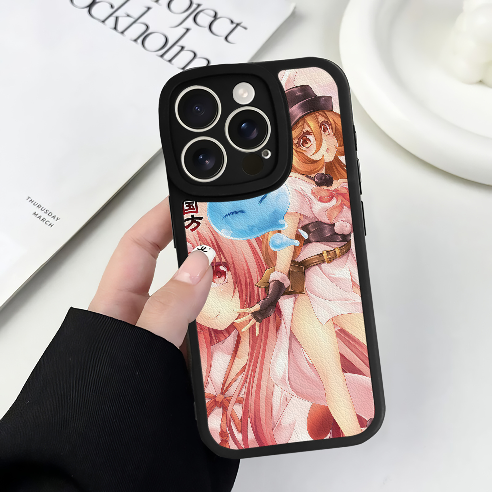 （画像用） 転スラ Regarding Reincarnated to Slime 【iPhone 16シリーズ対応】シリコンスマホケース（レザー調） 材質：シリコン